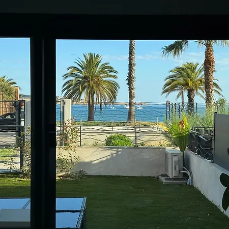 T3 Neuf Avec Terrasse Et Jardin Face A La * 방돌