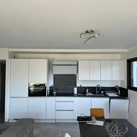 아파트 T3 Neuf Avec Terrasse Et Jardin Face A La